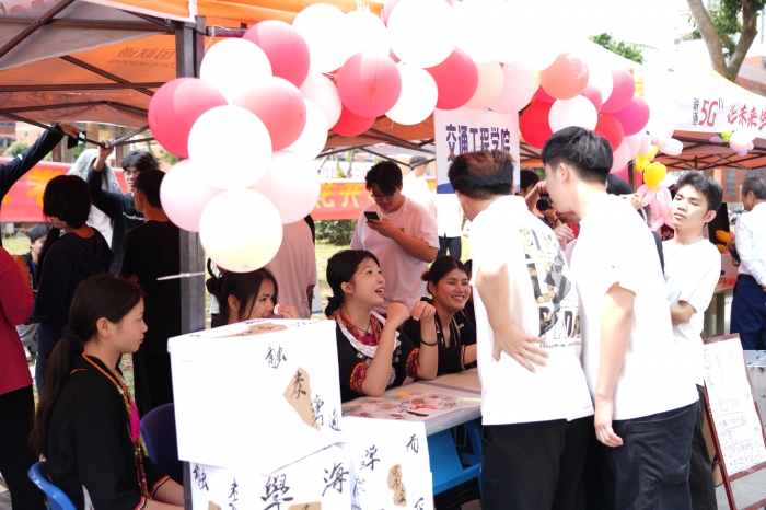 活动1.JPG 活动1.JPG