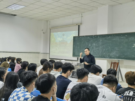 青春践行二十大·初心如磐向未来